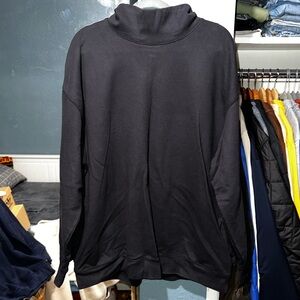 Levi’s Oversized Turtle Neck Sweatshirt